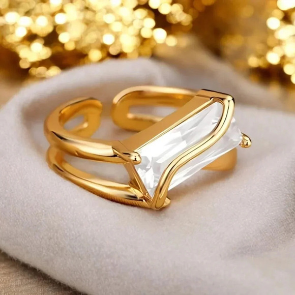 🆕️18K Gold Plated Adjustable Ring w/ Baguette CZ – Twisted Wave Trendy Design - Picture 5 of 11